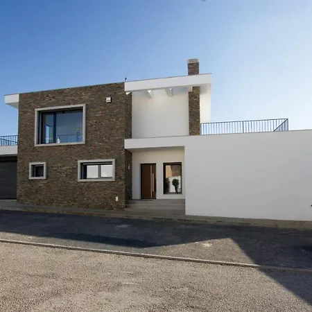 فيلة Alto Da Colina - Moderna E Espacosa - Localizacao بيرا