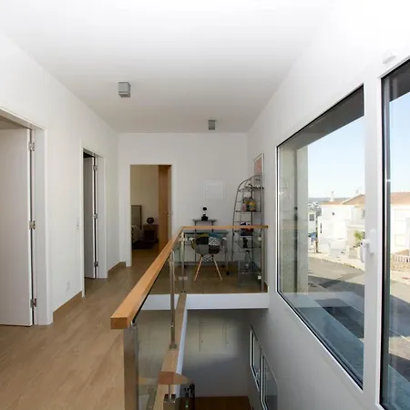 Alto Da Colina - Moderna E Espacosa - Localizacao فيلة
